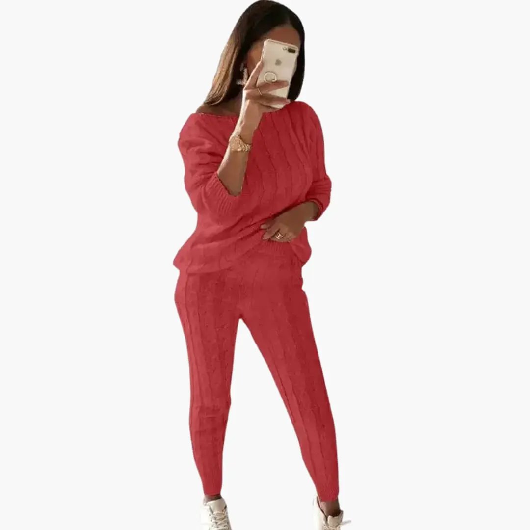 Women's knitted two-piece set in red with long sleeves and elastic waistband, Wilfred Smith