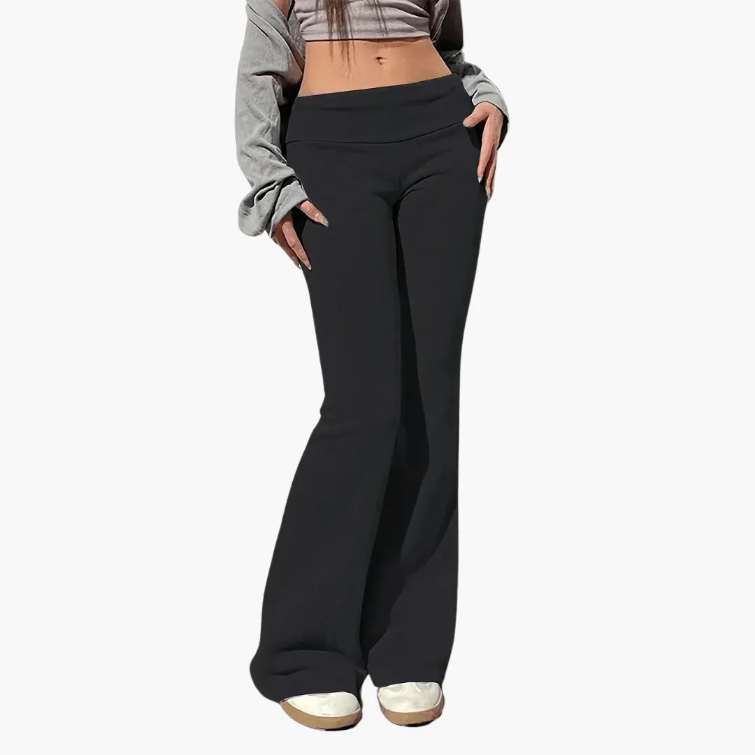 Flared knitted trousers for women in black, high-waisted, wide-leg silhouette