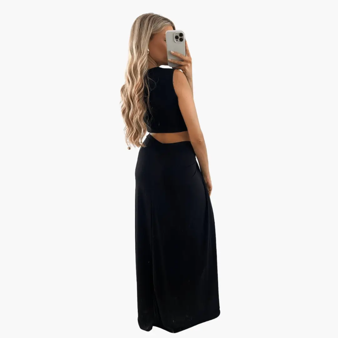 Summer dress for women in black with a back cut-out and a long maxi skirt