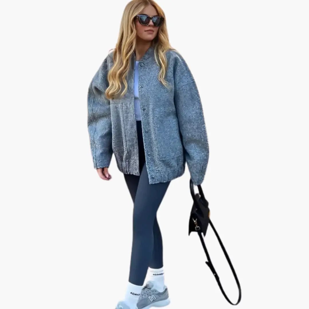Women’s oversized bomber jacket in blue with snap buttons and pockets