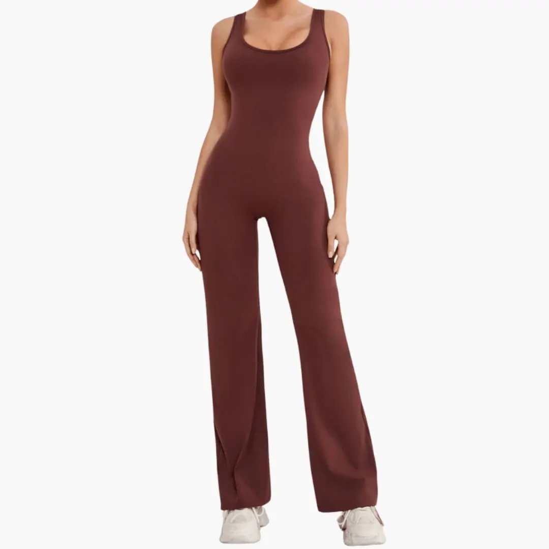 Women's wide-leg jumpsuit with shoulder straps in burgundy