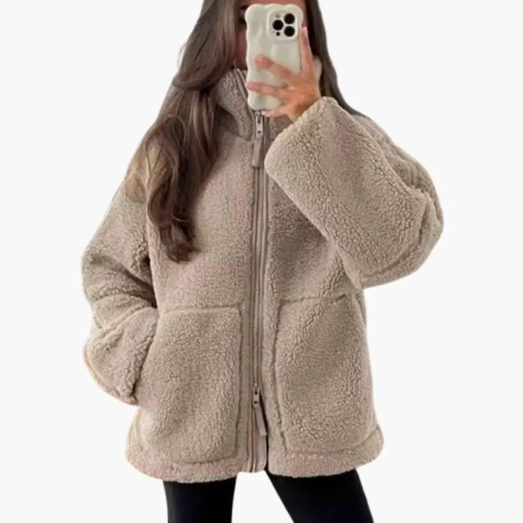 Women’s lambswool jacket in beige with zip front and large patch pockets