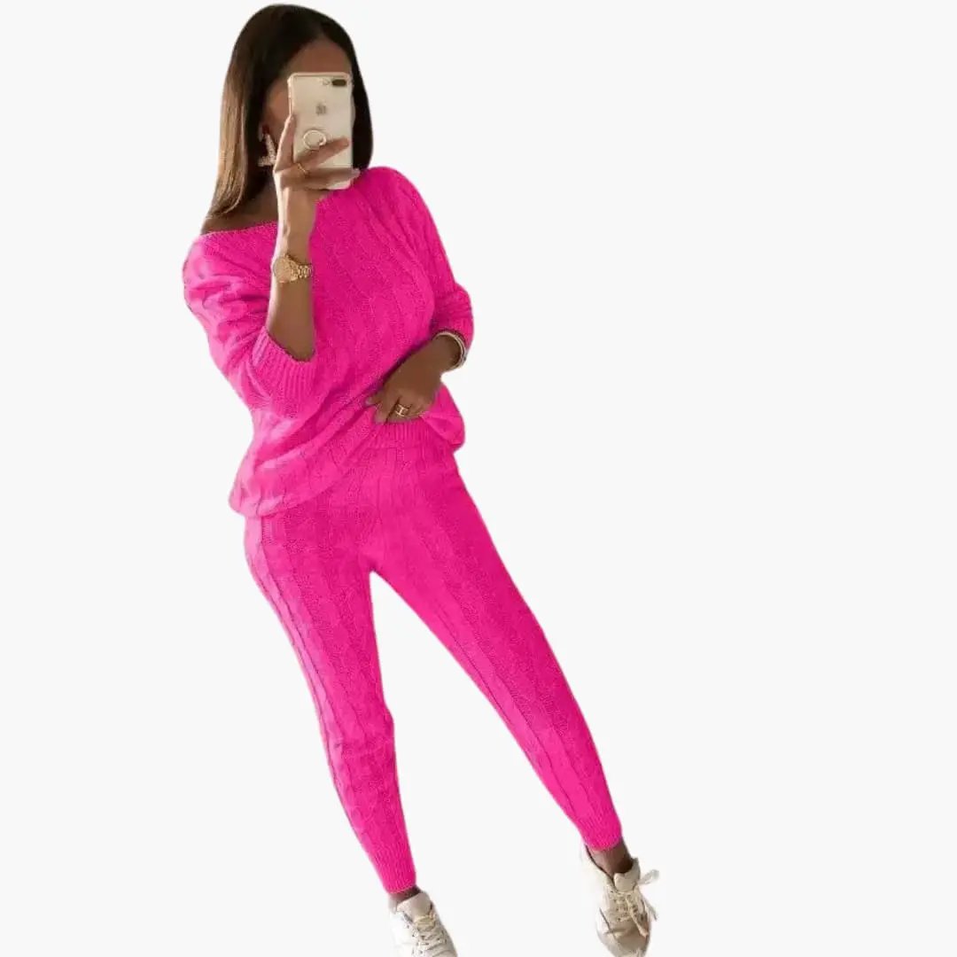 Women's pink knit two-piece set with long sleeves and elastic waistband