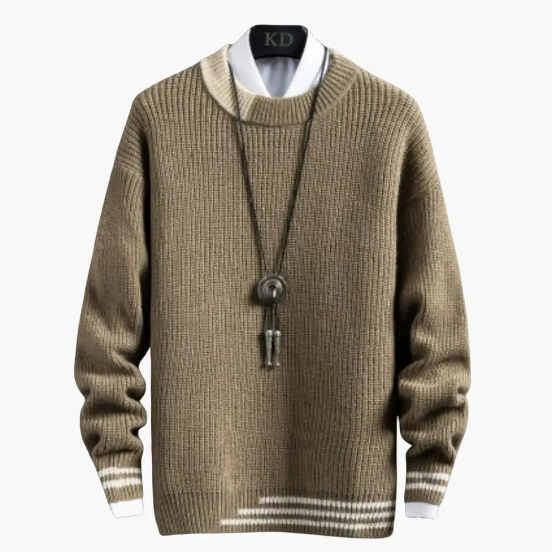Men's brown knit sweater with crew neck and ribbed hem