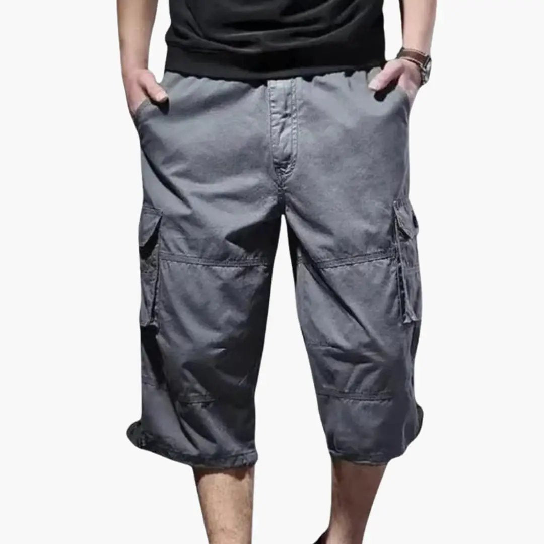 Men's cropped cargo pants, 3/4 length, gray with multiple pockets and loose fit
