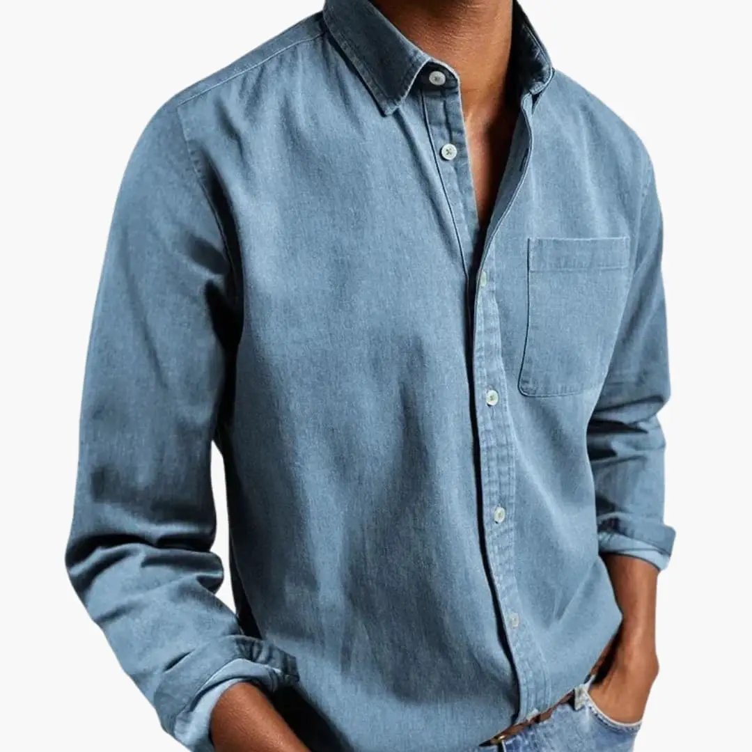 Men’s Relaxed Fit Long Sleeve Button-Down Shirt, light blue denim-style fabric